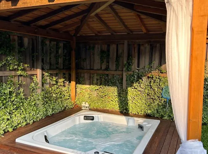 Villa Margaridi Guimarães